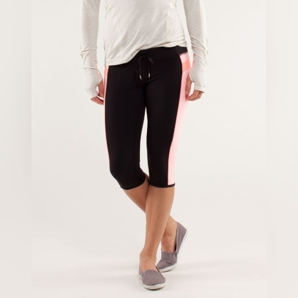 Lululemon Heat it Up Crop Orange Pop Black Coral Pop Orange Size 8 Rare - Picture 3 of 6